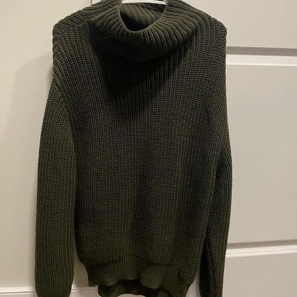 Dark green Wilfred turtleneck - Picture 1 of 2